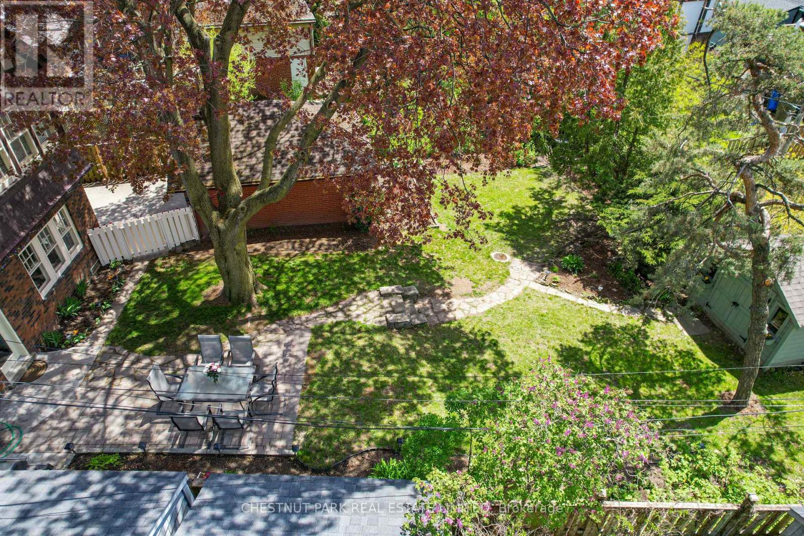14 SERVINGTON CRESCENT - 3