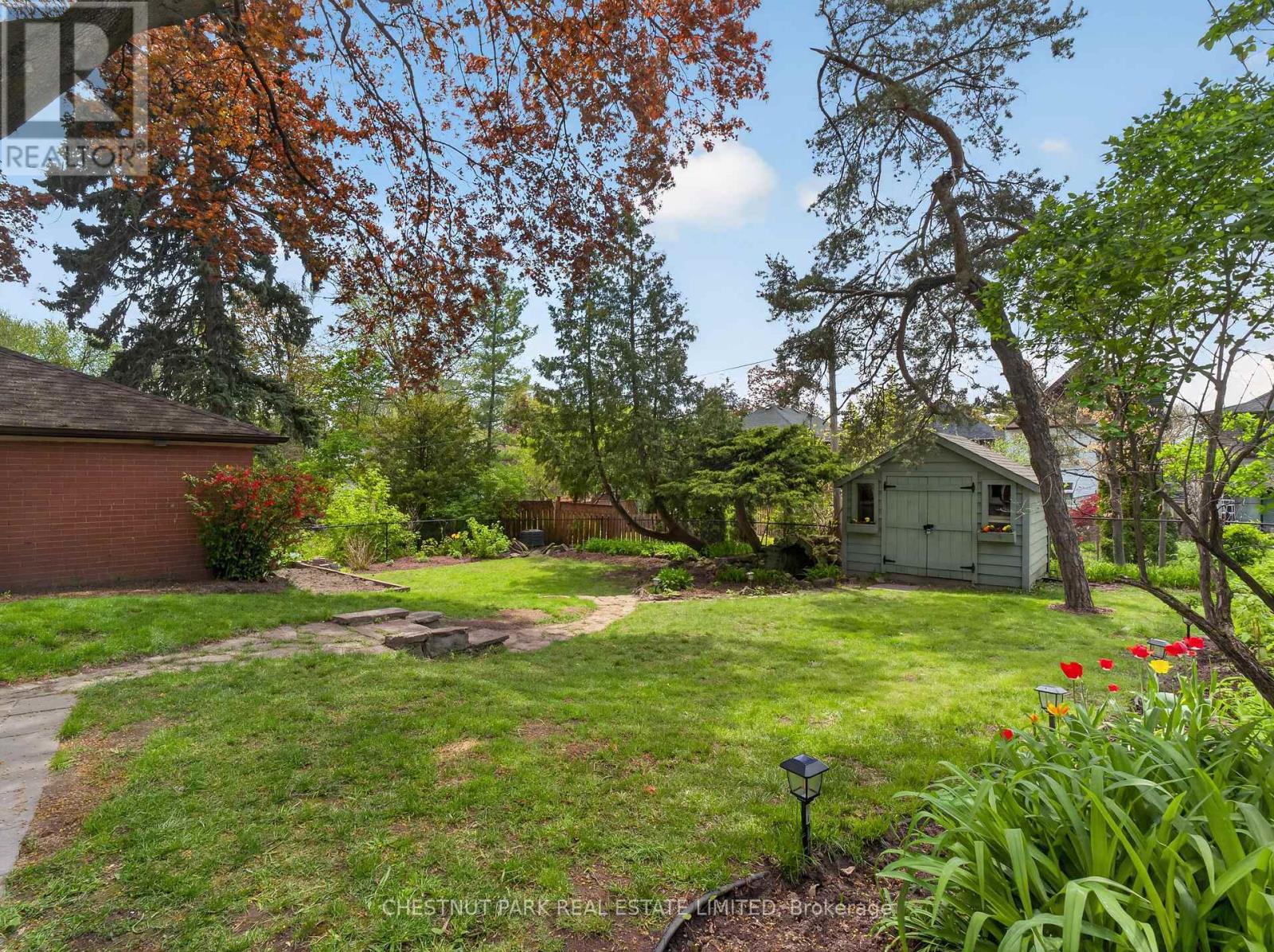 14 SERVINGTON CRESCENT - 30