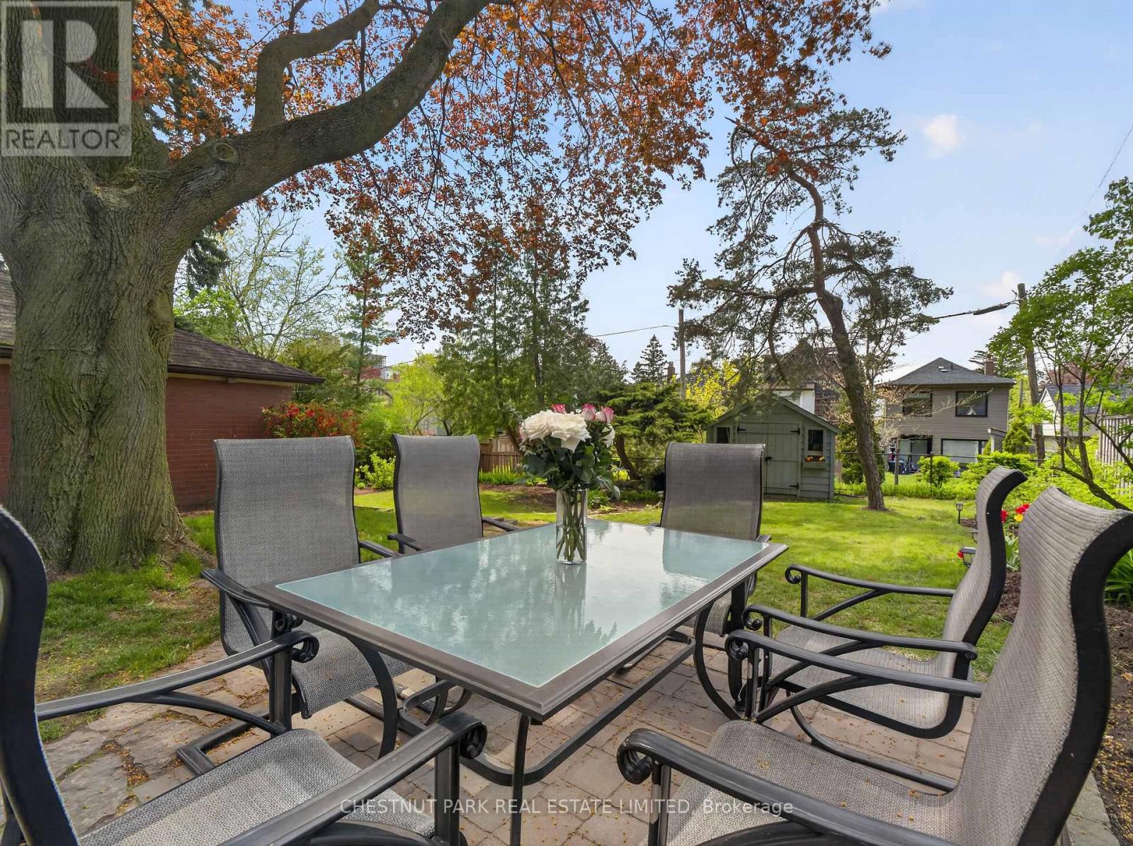 14 SERVINGTON CRESCENT - 32