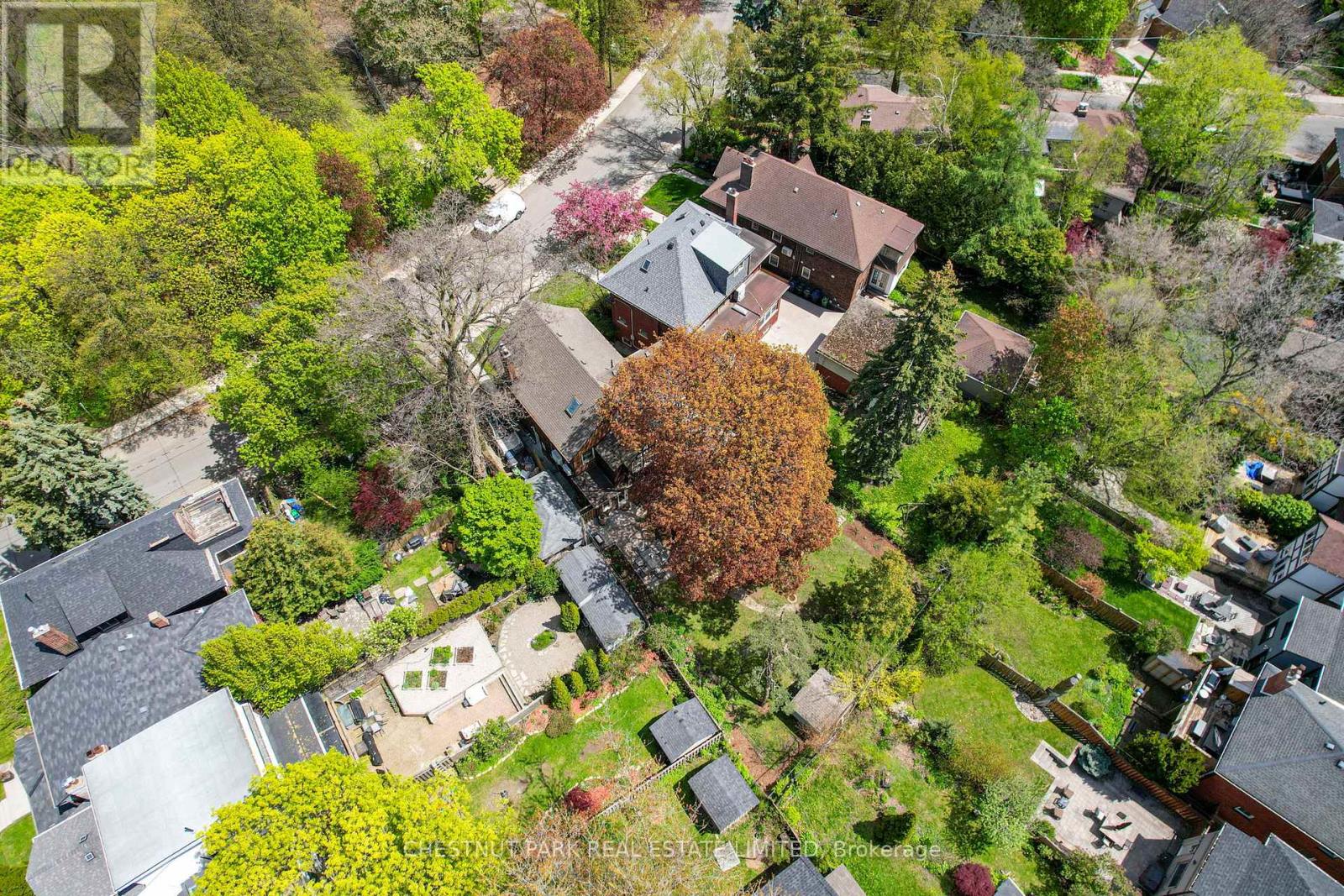 14 SERVINGTON CRESCENT - 40
