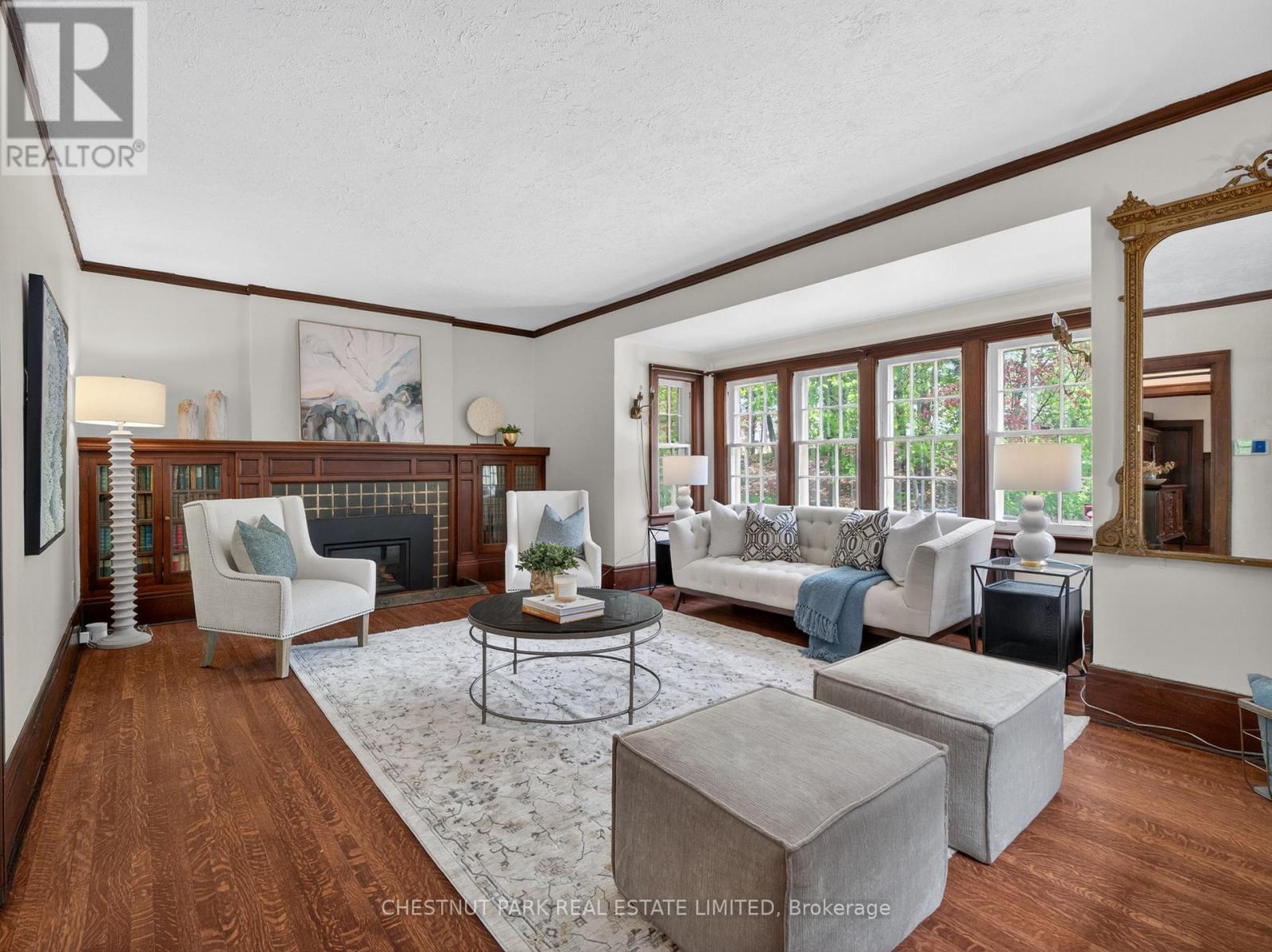 14 SERVINGTON CRESCENT - 5