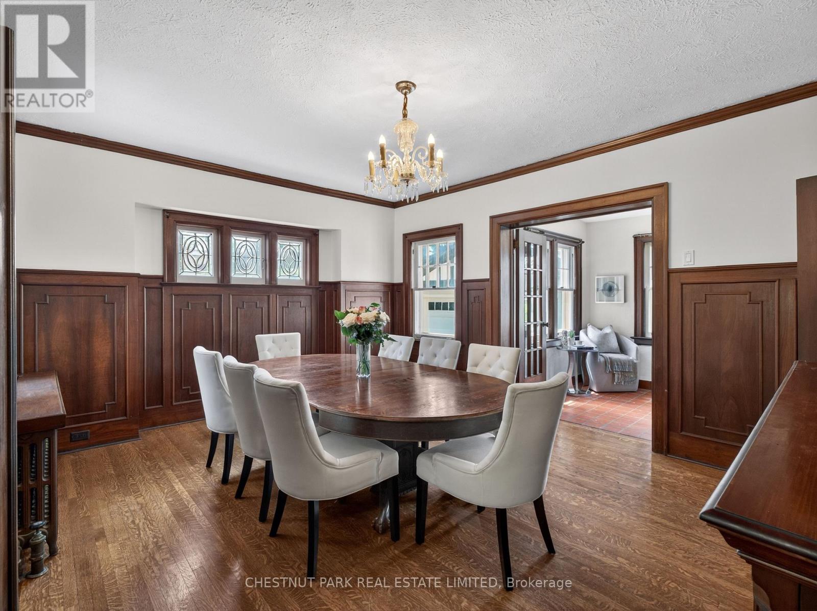 14 SERVINGTON CRESCENT - 8
