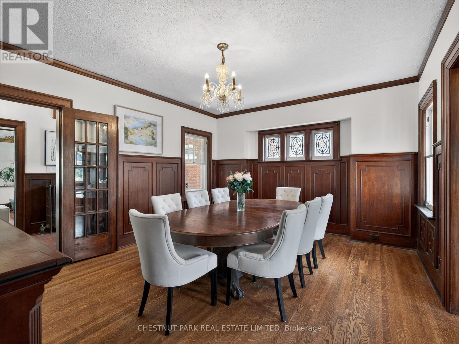 14 SERVINGTON CRESCENT - 9