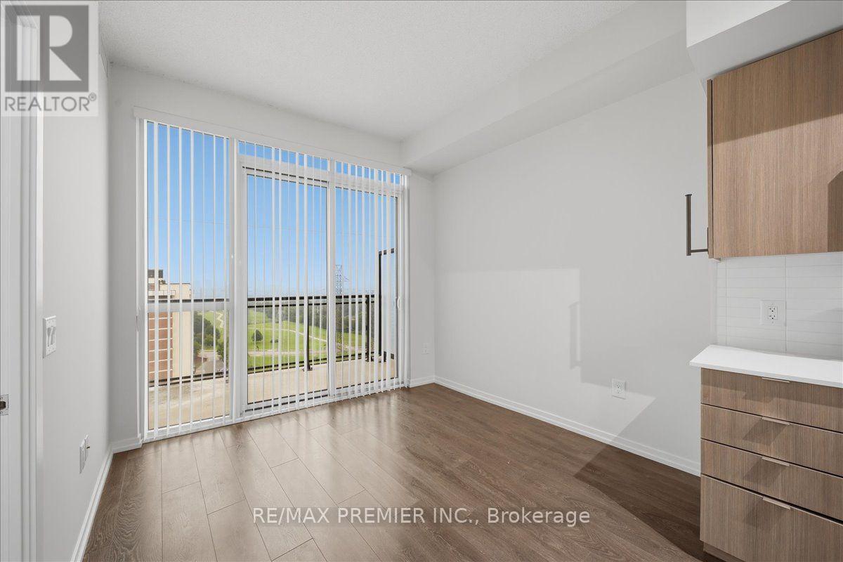 #1306 3237 BAYVIEW AVENUE - 11
