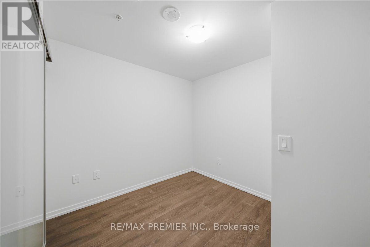 #1306 3237 BAYVIEW AVENUE - 16