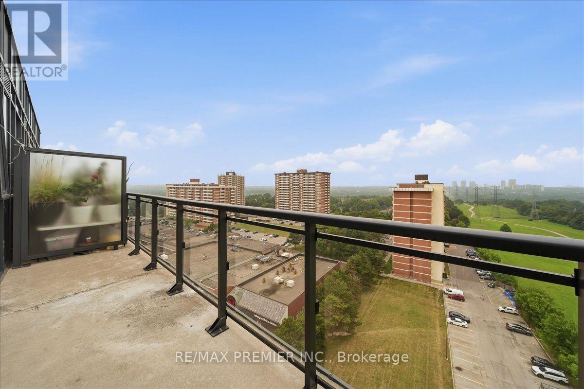 #1306 3237 BAYVIEW AVENUE - 24