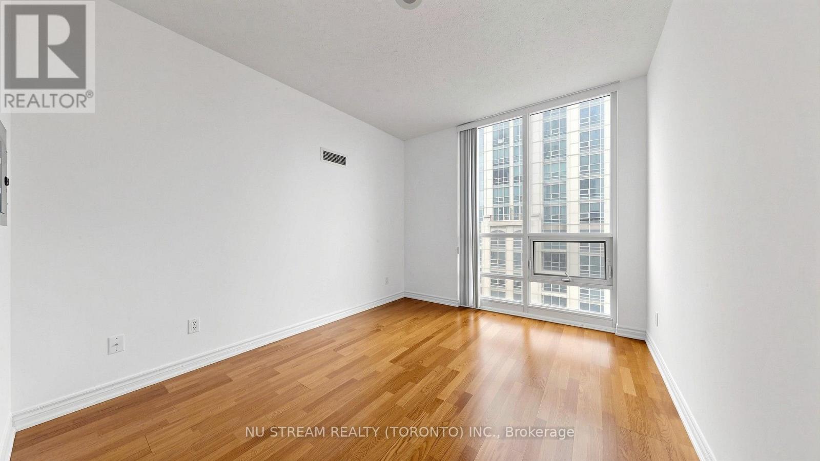#3101 761 BAY STREET - 15