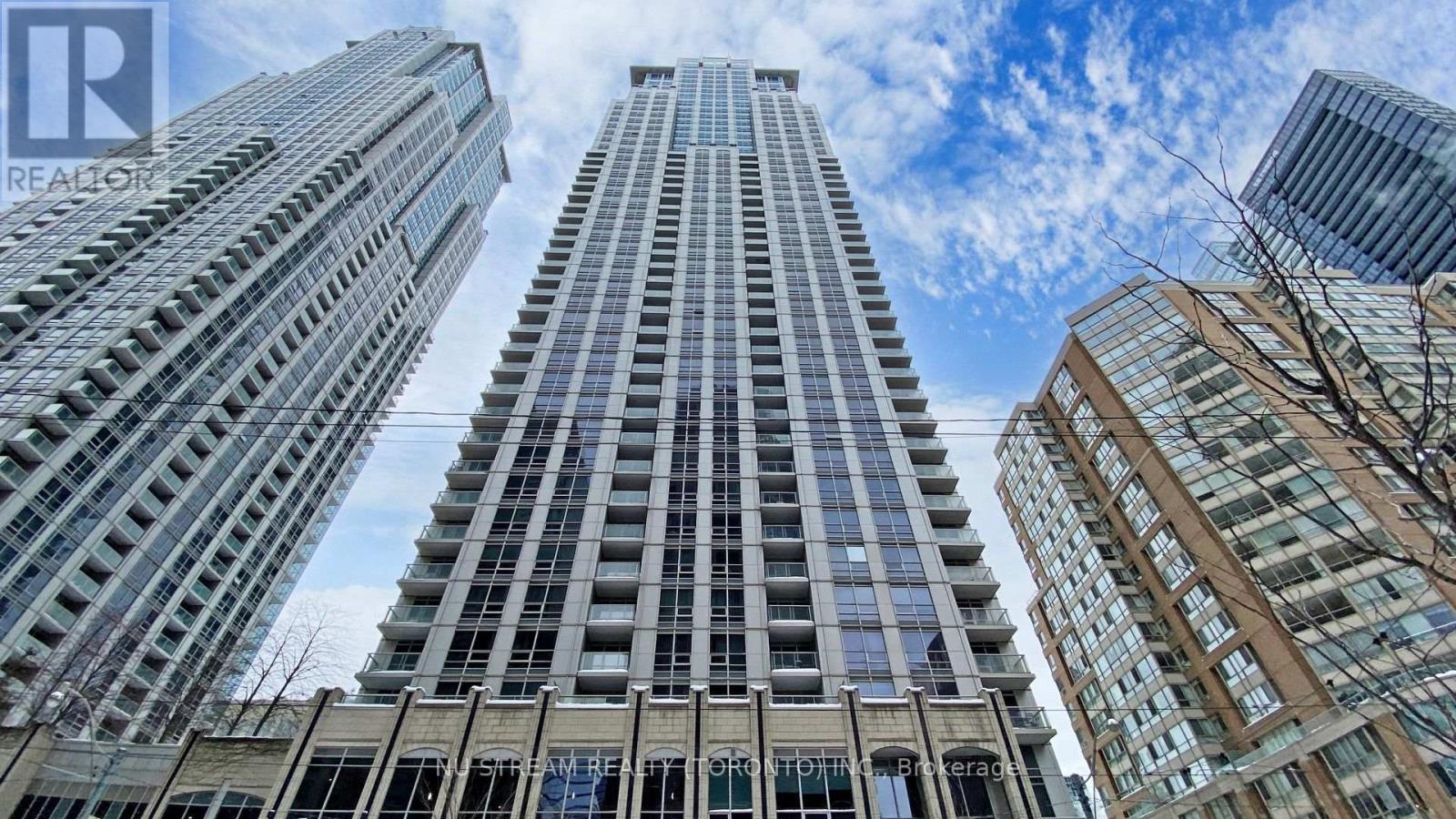 #3101 761 BAY STREET - 2