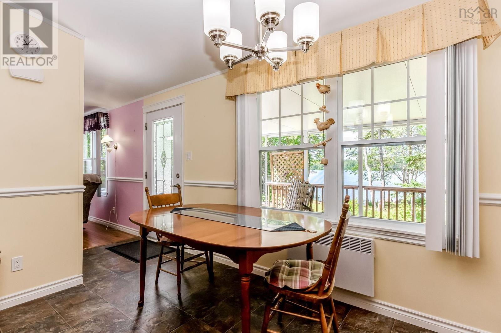 633 ADAMS Road - 10