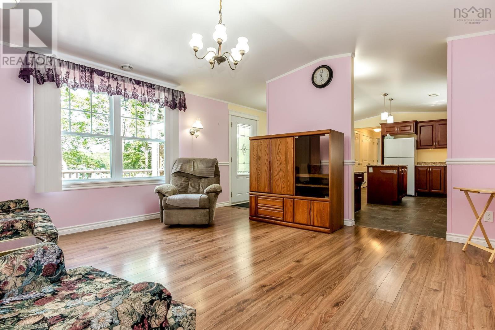 633 ADAMS Road - 14