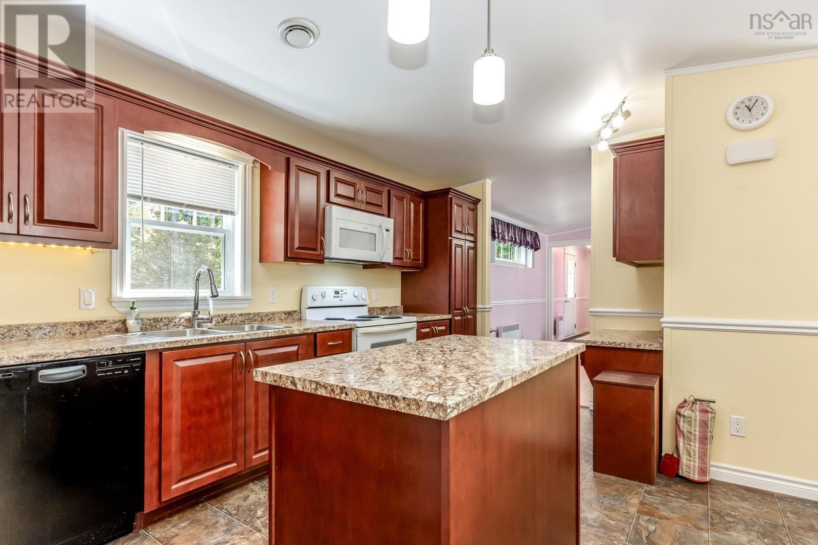 633 ADAMS Road - 6