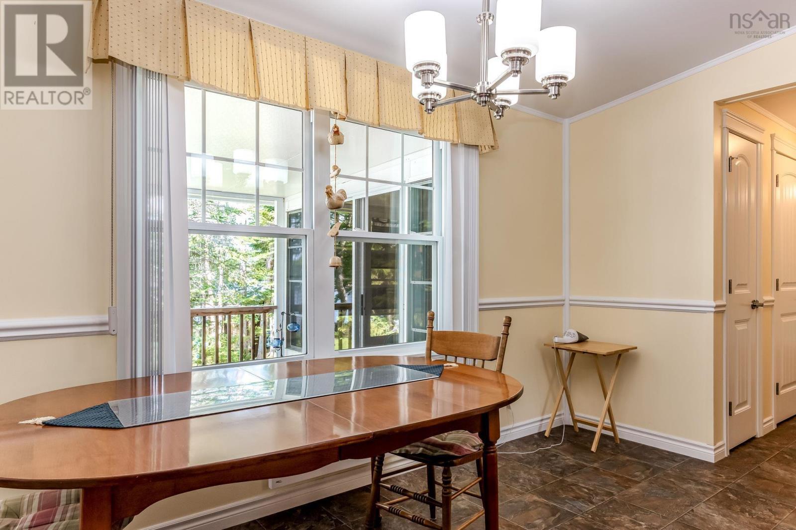 633 ADAMS Road - 9