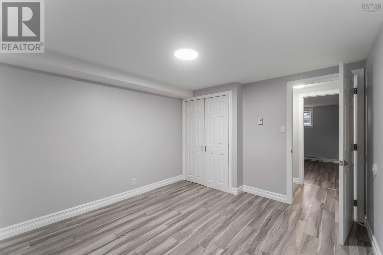 #1003 Glasgow Avenue - 20