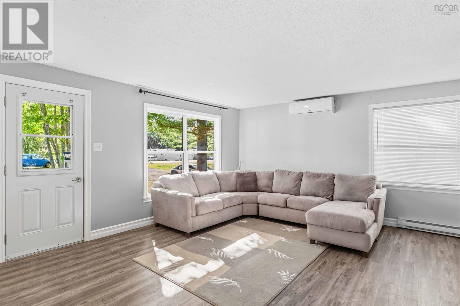 #1003 Glasgow Avenue - 4