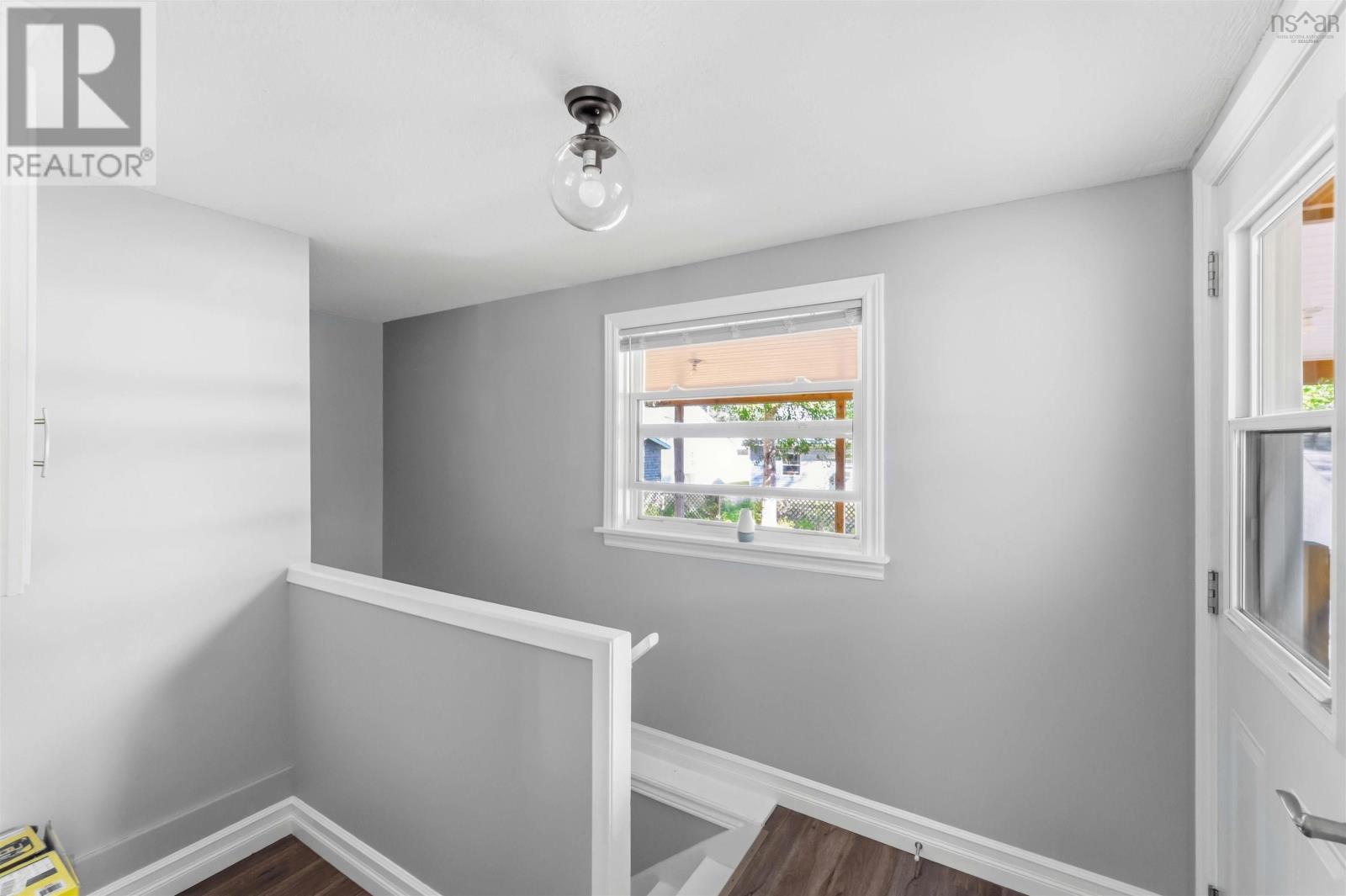 #1003 Glasgow Avenue - 15