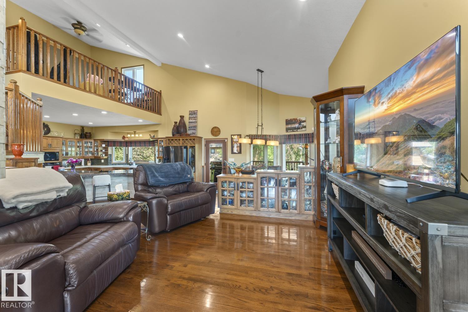 2700 Beach AV - Image 5