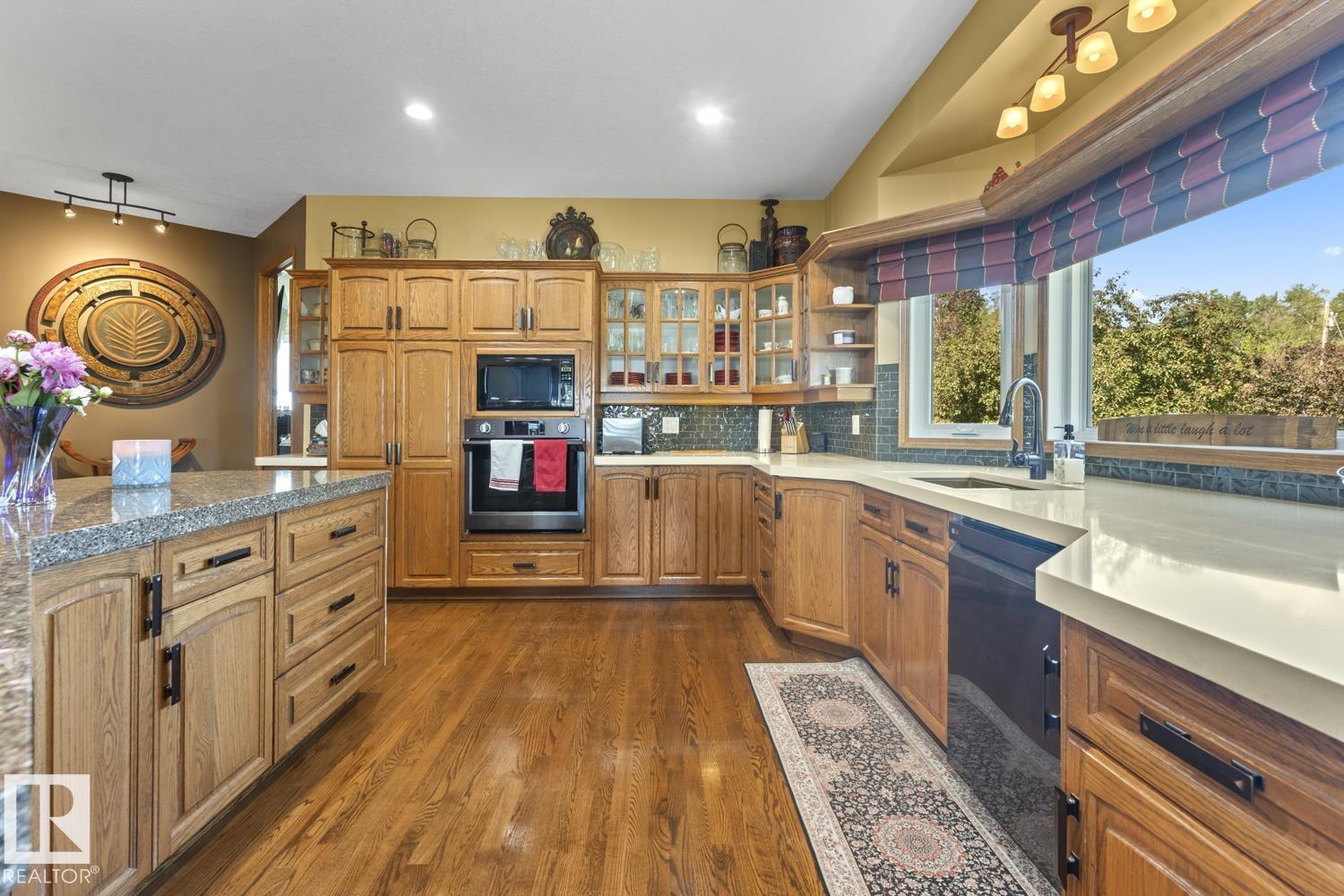 2700 Beach AV - 13