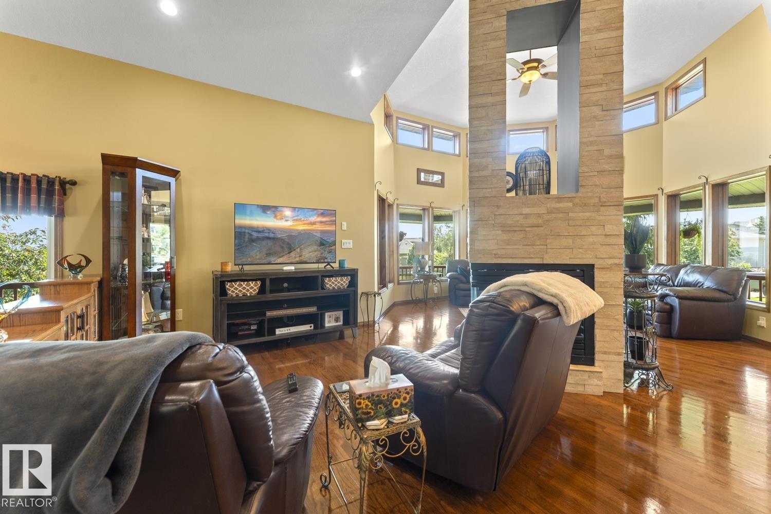 2700 Beach AV - 6