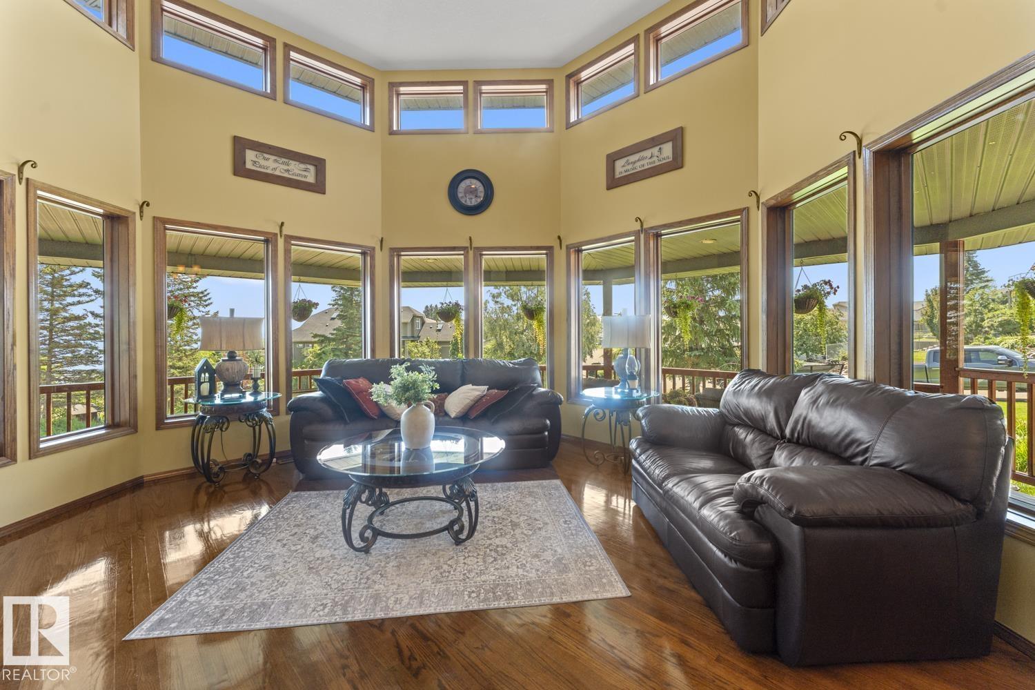 2700 Beach AV - 2