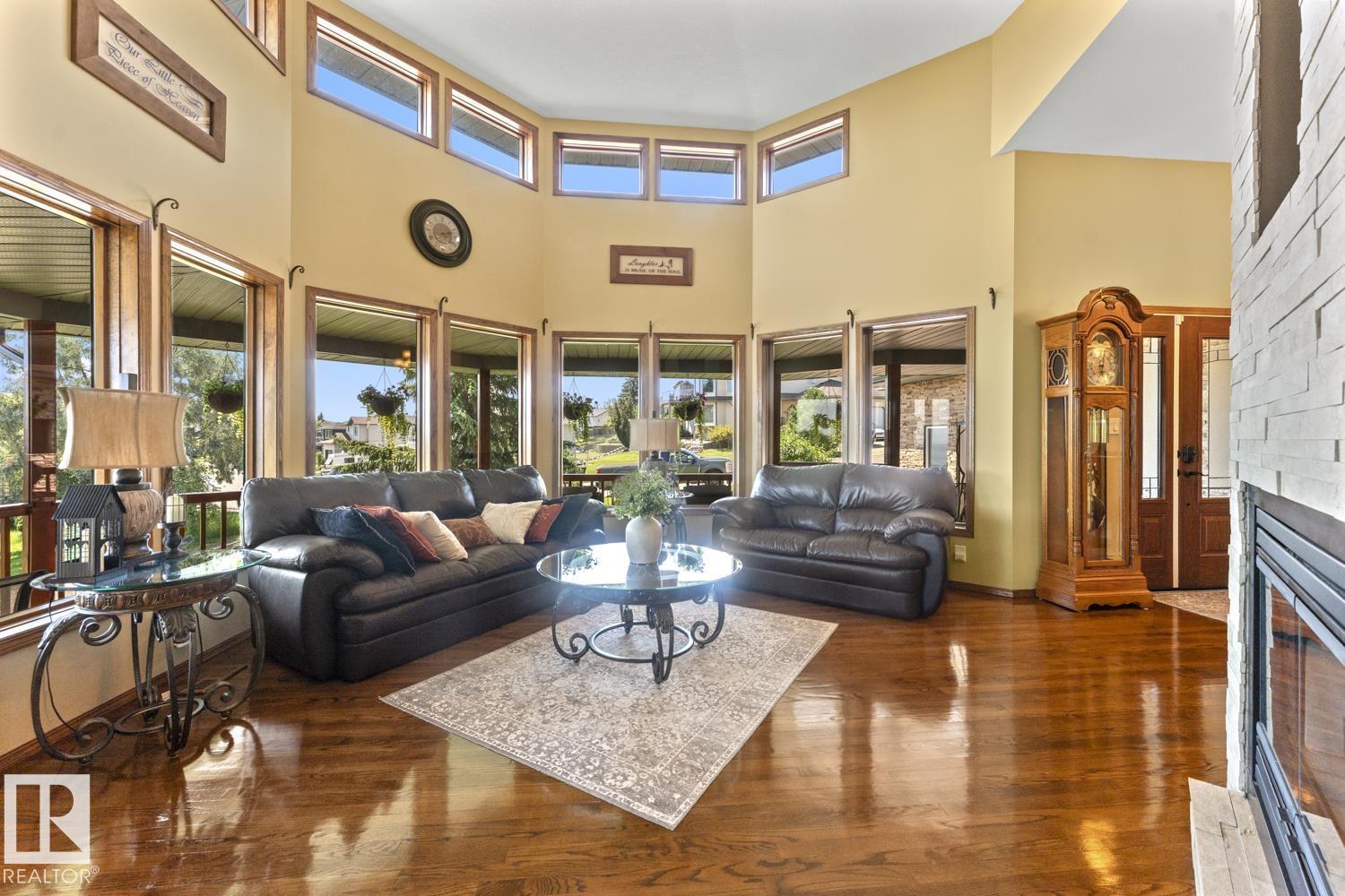 2700 Beach AV - 3