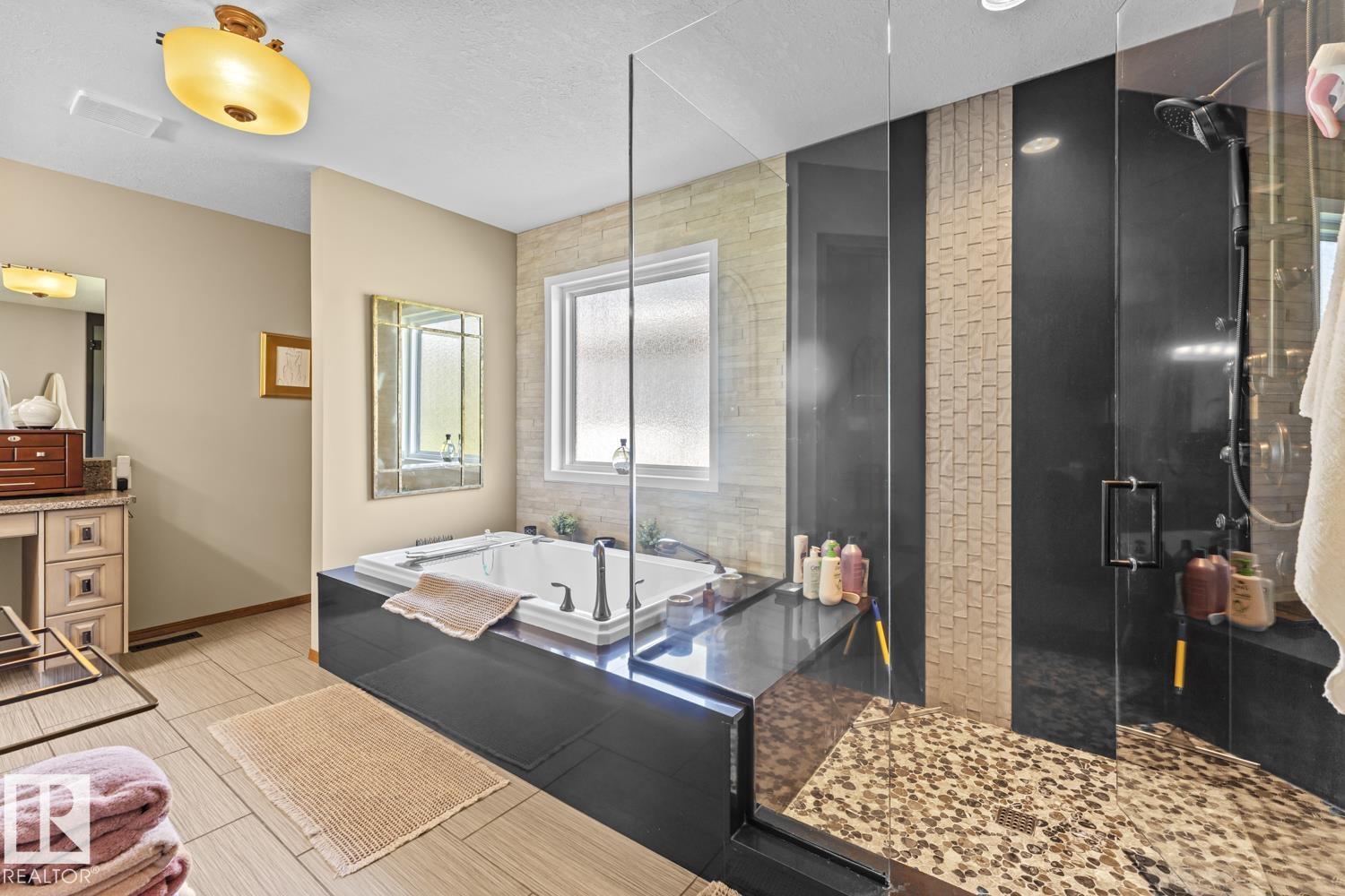 2700 Beach AV - 20