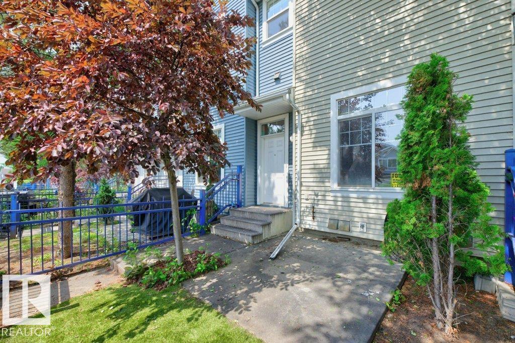 #7 8304 11 AV SW - 1