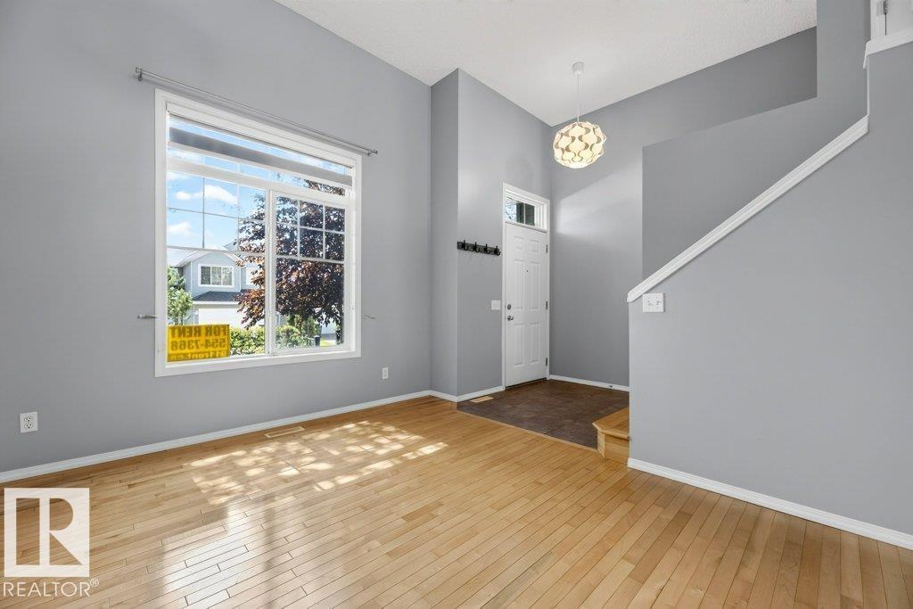 #7 8304 11 AV SW - Image 11