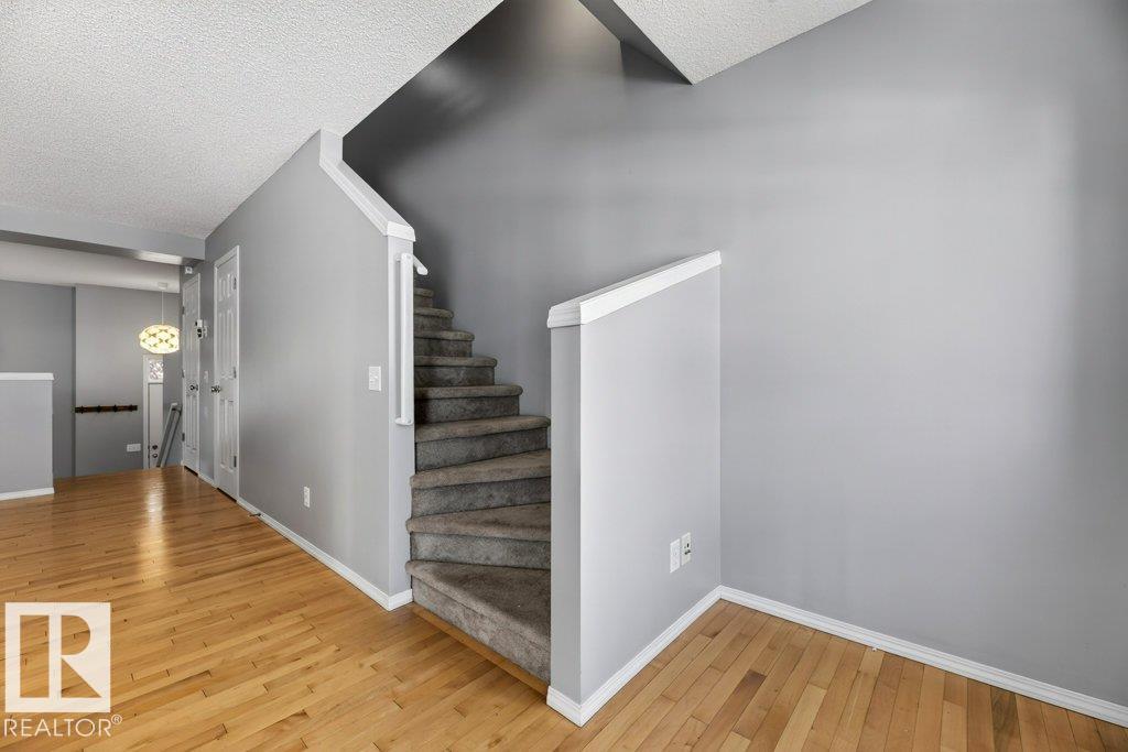 #7 8304 11 AV SW - Image 21