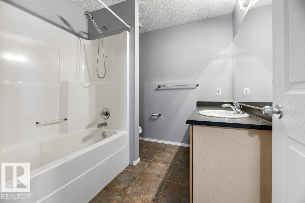 #7 8304 11 AV SW - 26