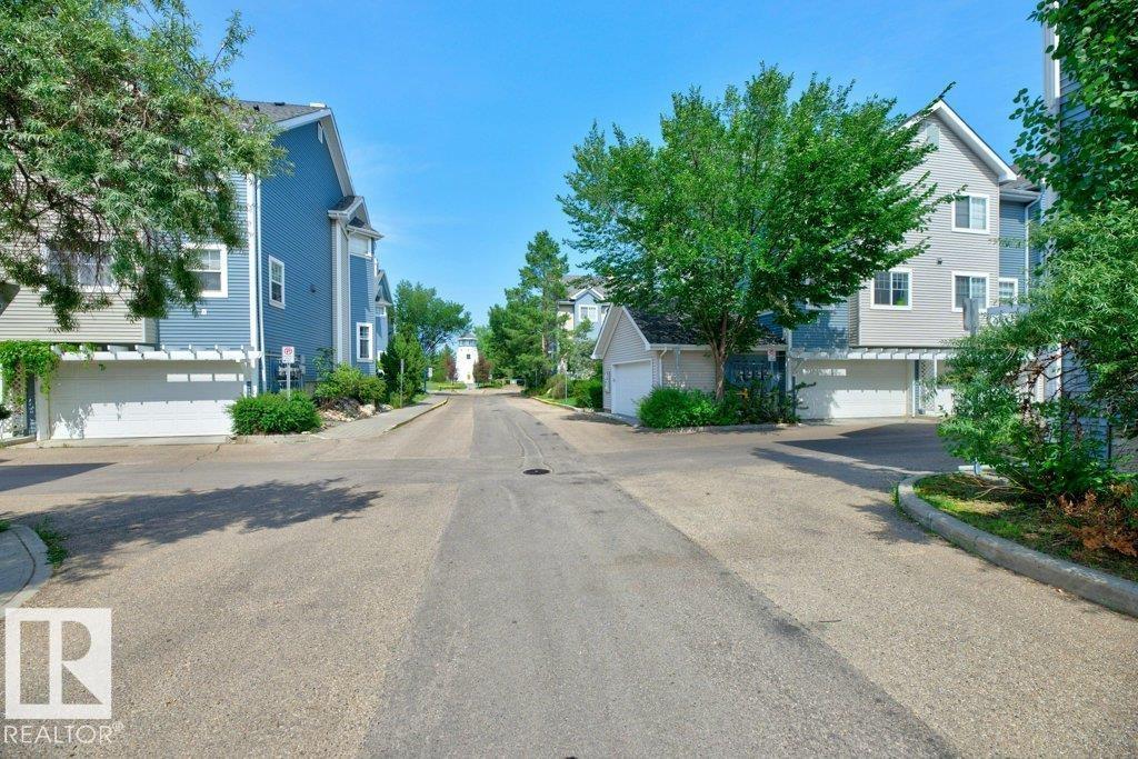 #7 8304 11 AV SW - Image 43