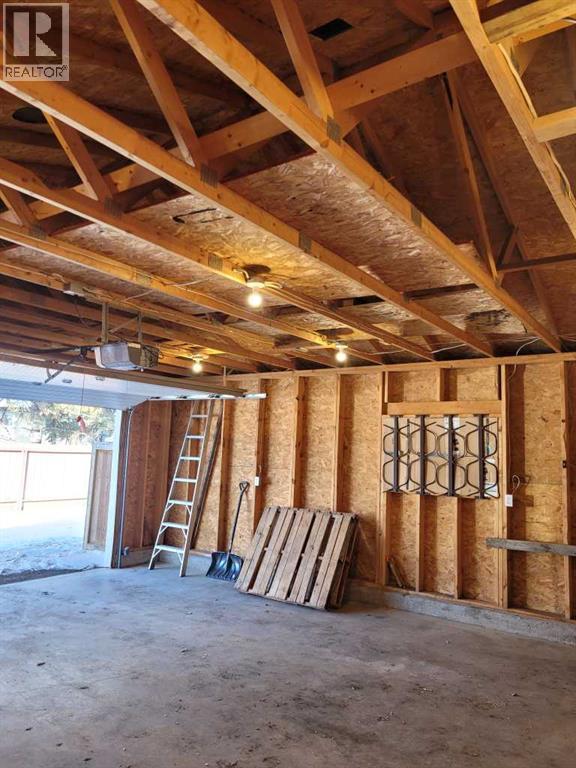 39 Meadowlark Boulevard N - 23