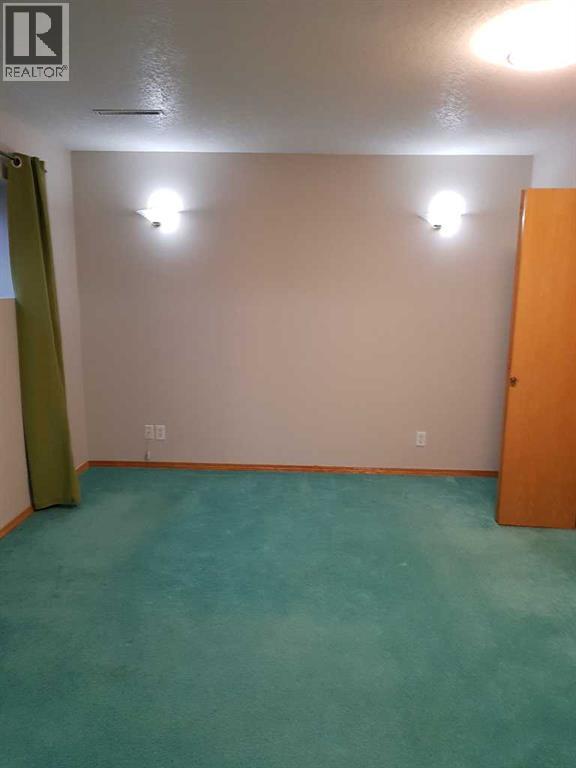39 Meadowlark Boulevard N - 24