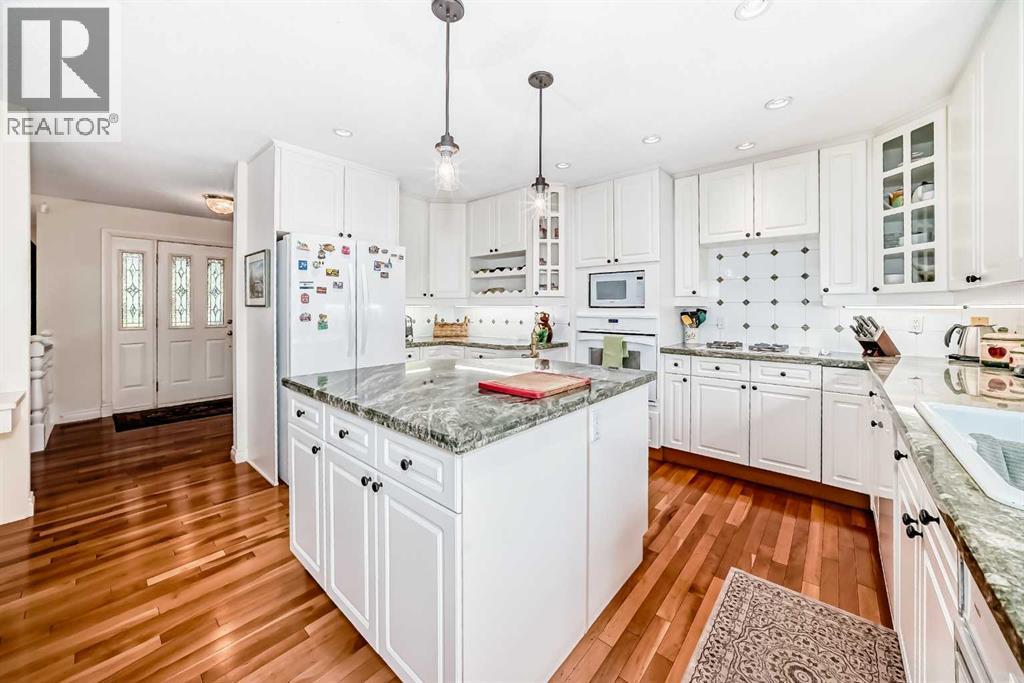 123 Varsity Estates Grove NW - 13
