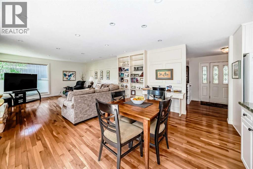 123 Varsity Estates Grove NW - 19