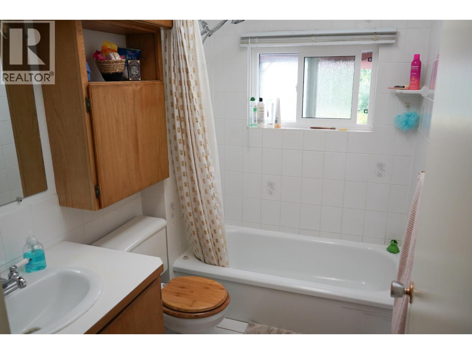304 MCDONALD Avenue - 26