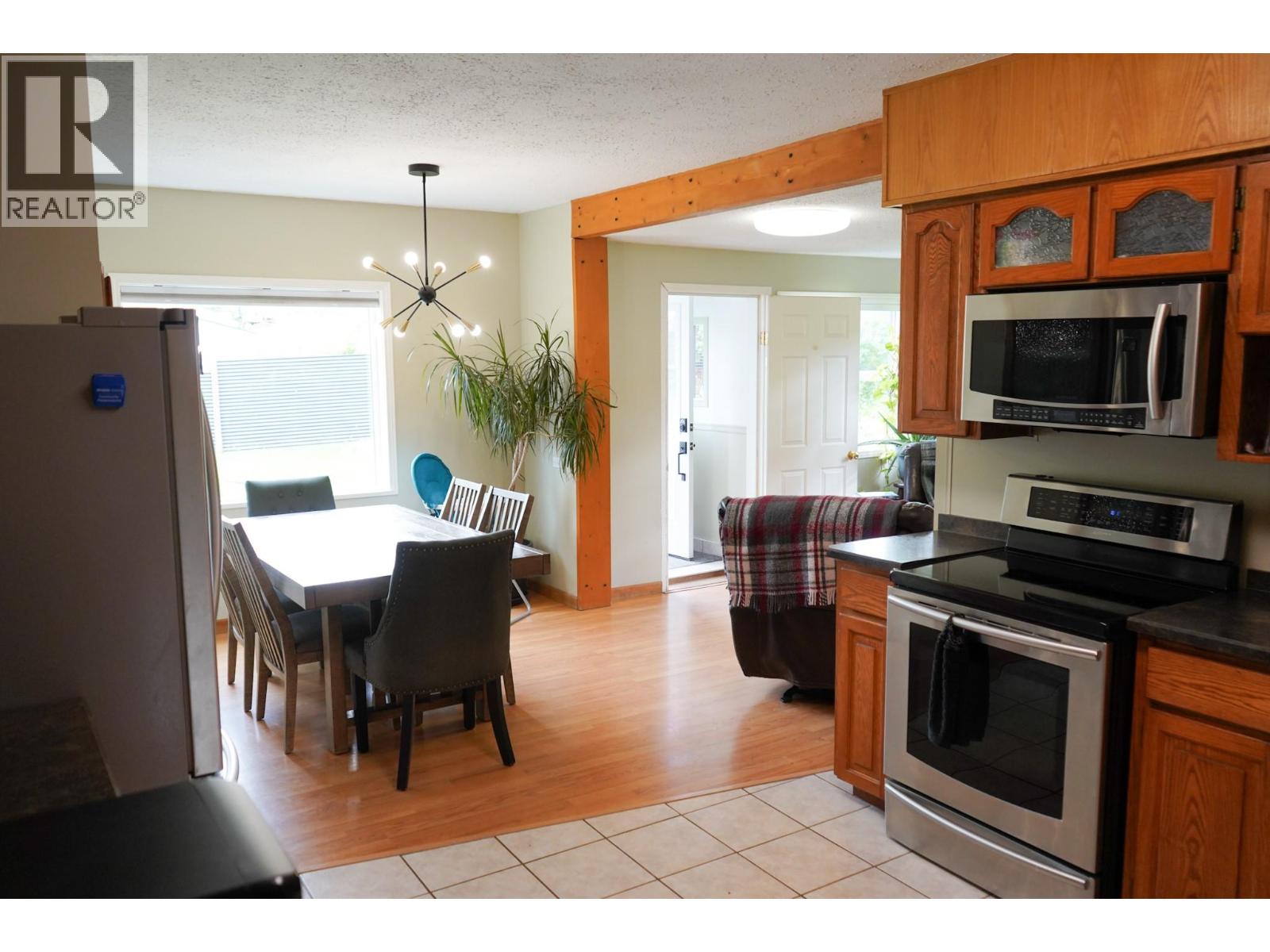304 MCDONALD Avenue - 17