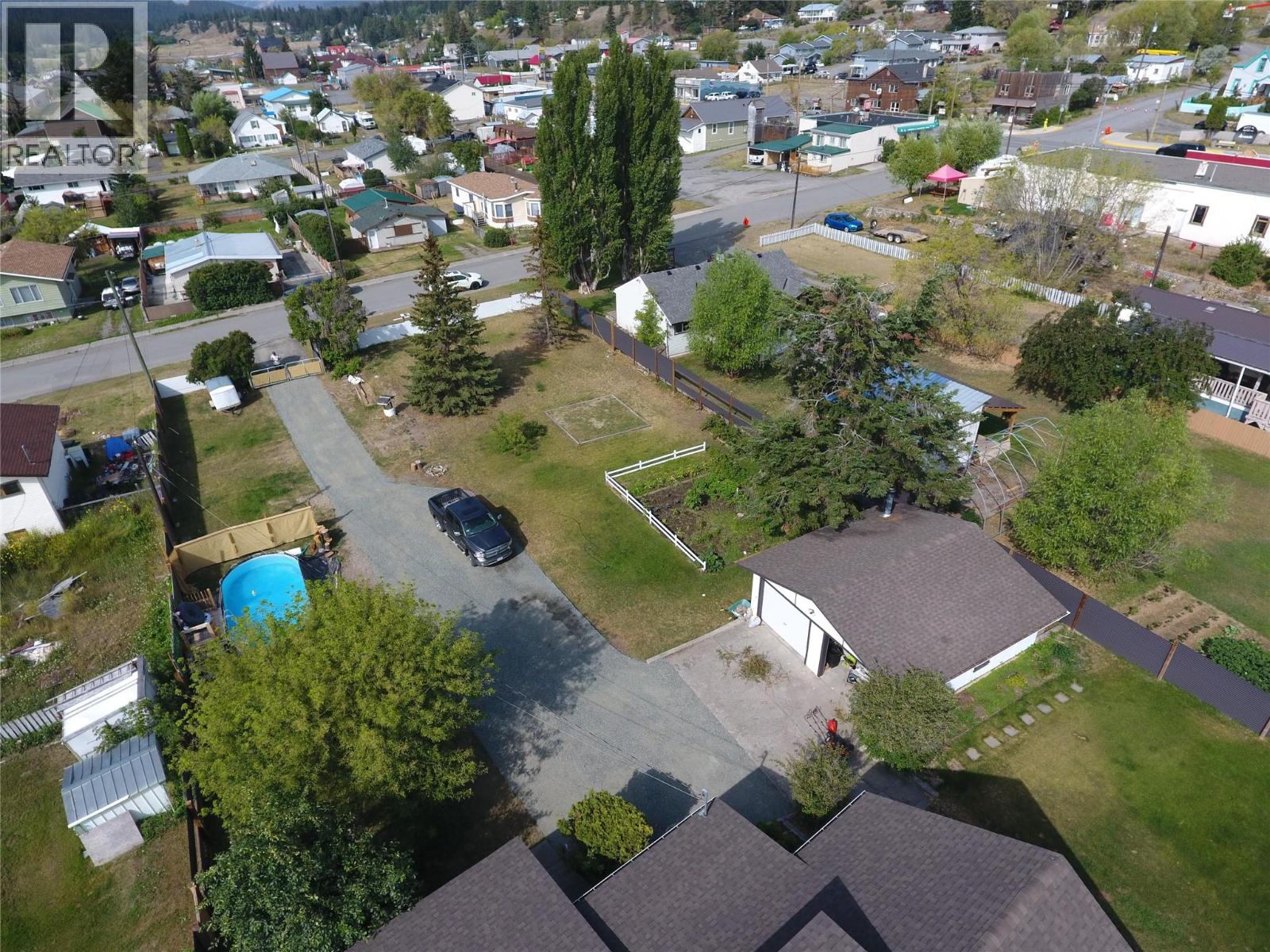 304 MCDONALD Avenue - 48