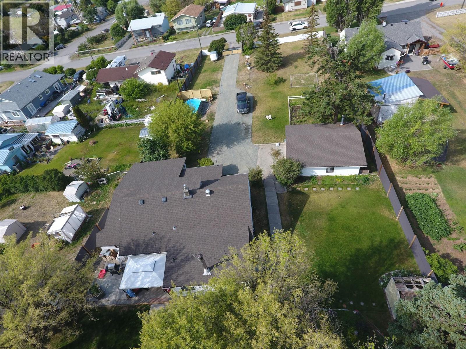 304 MCDONALD Avenue - 44