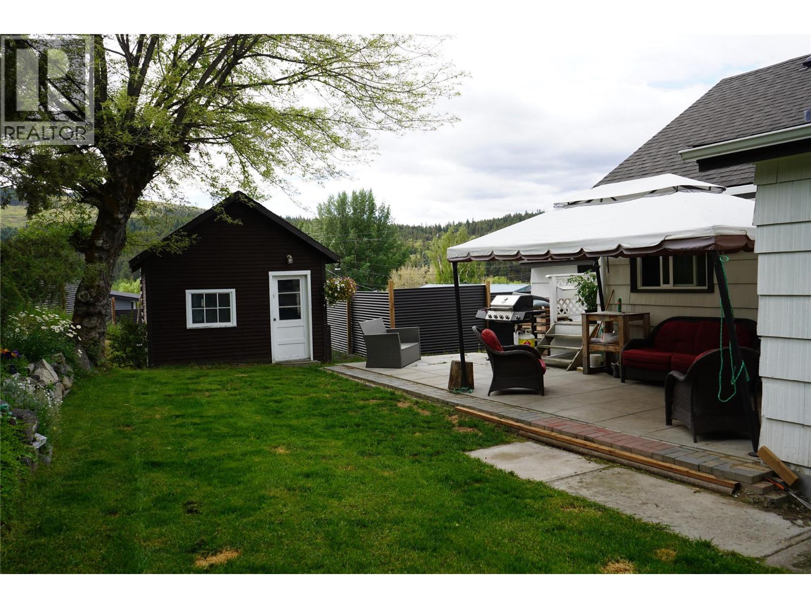 304 MCDONALD Avenue - 43
