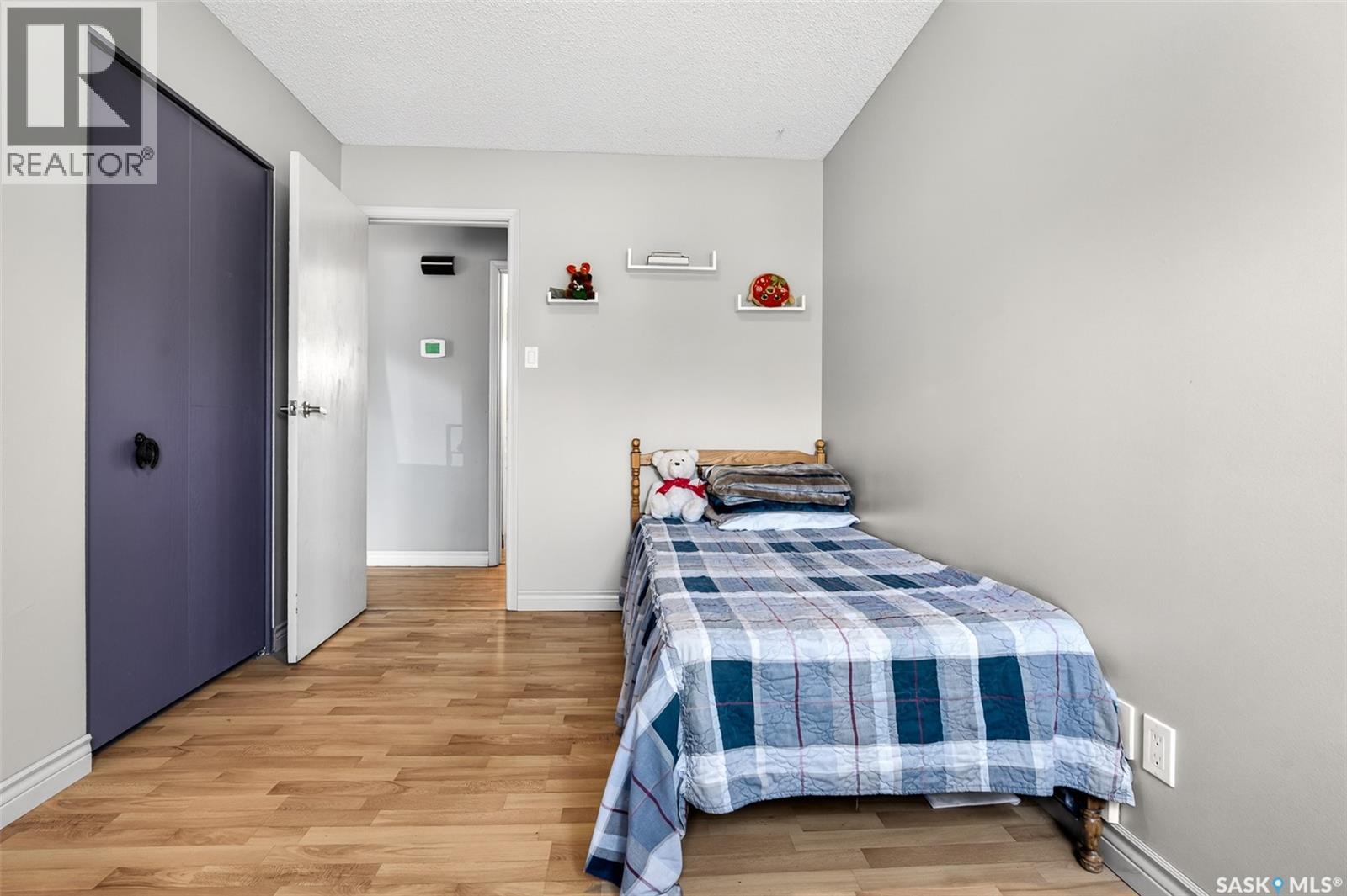 22 Edelweiss CRESCENT - 31