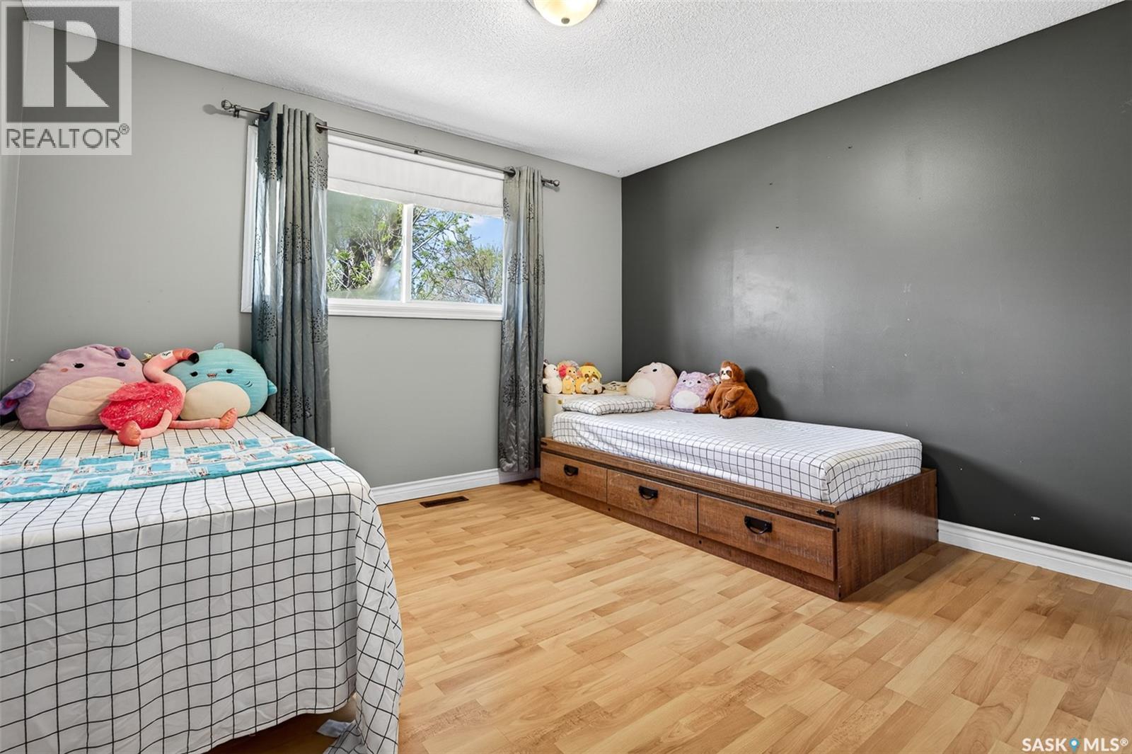 22 Edelweiss CRESCENT - 25