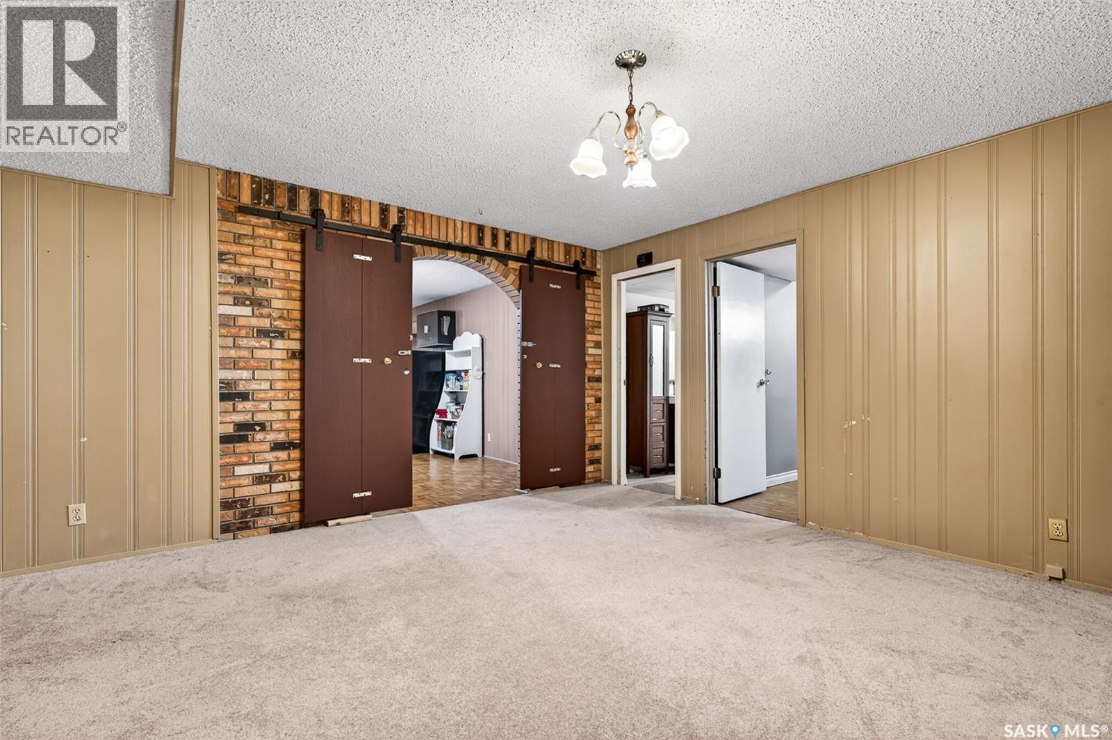 22 Edelweiss CRESCENT - 39