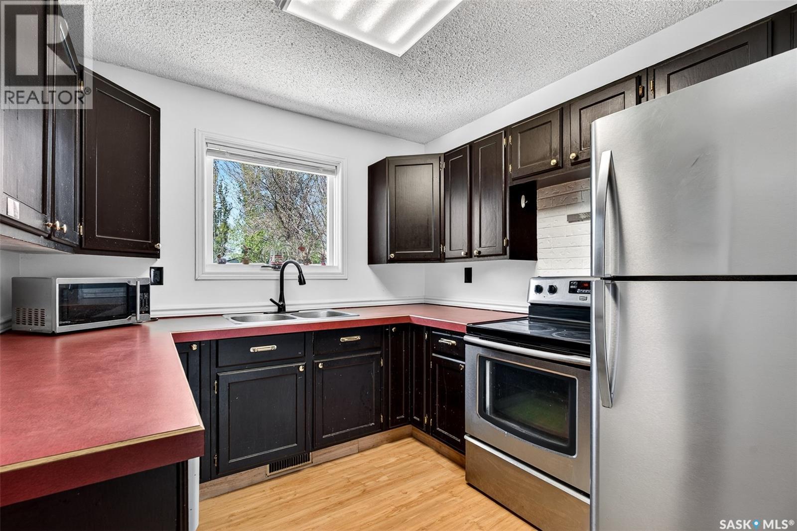22 Edelweiss CRESCENT - 18
