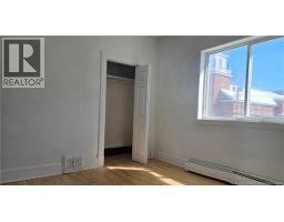 15- 15-1/2 Aberdeen Street, photo 5