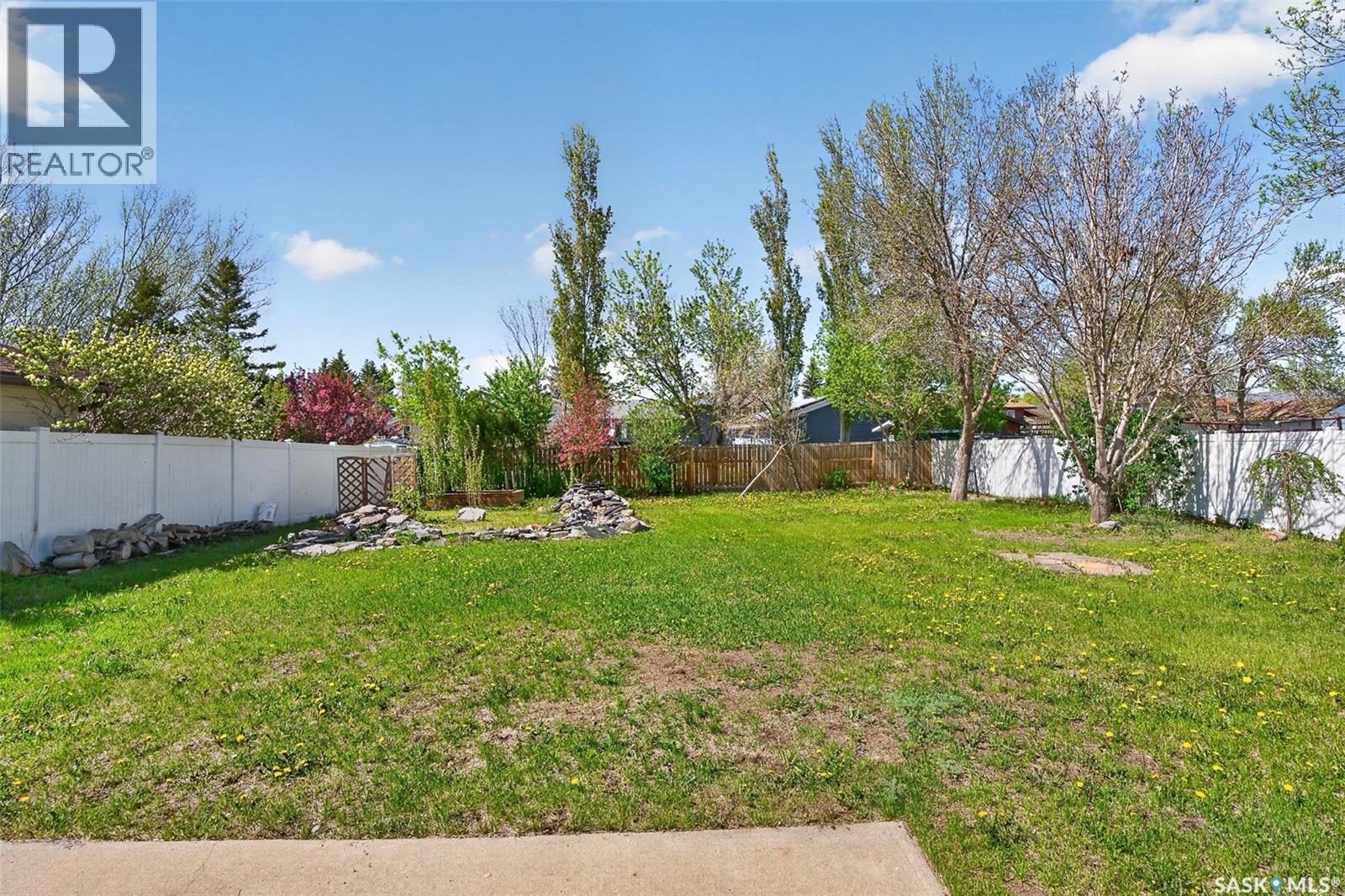 22 Edelweiss CRESCENT - 50