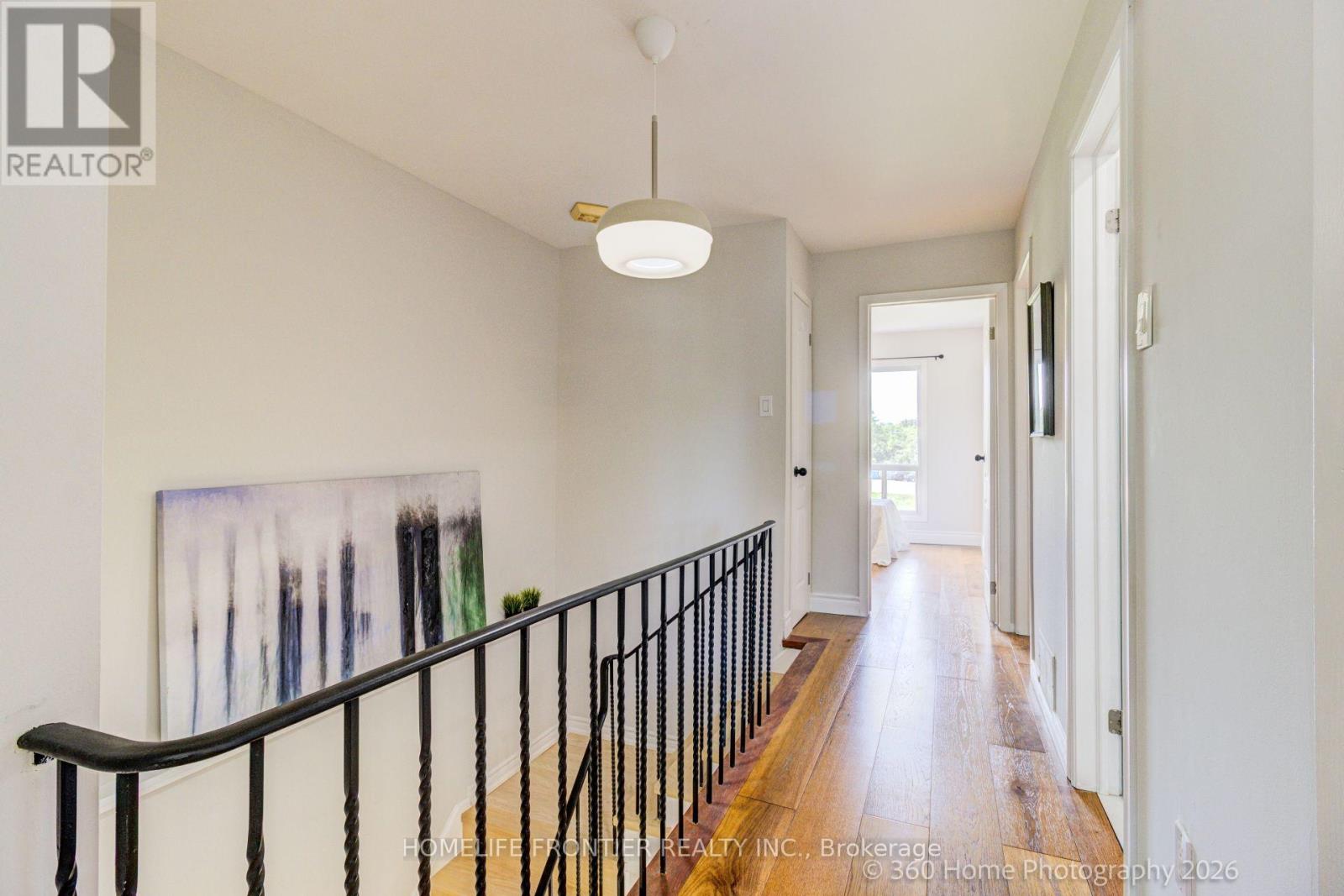 92 POPLAR CRESCENT W - 17