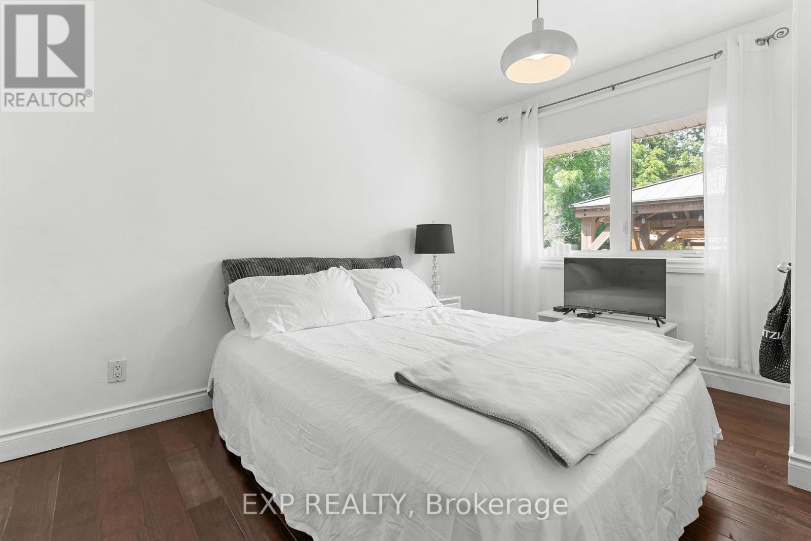 20 MALAREN ROAD - Image 26