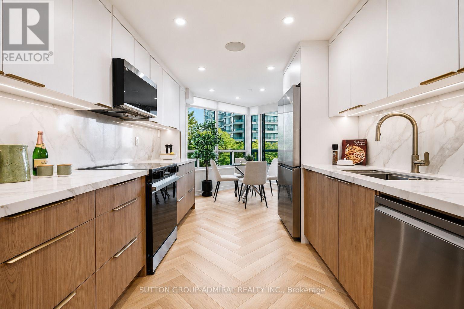 #311 7250 YONGE STREET - Image 6