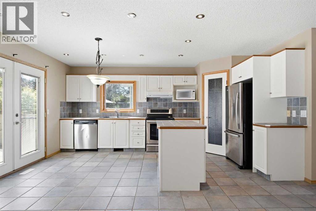 144 Douglas Ridge Close SE - Image 6