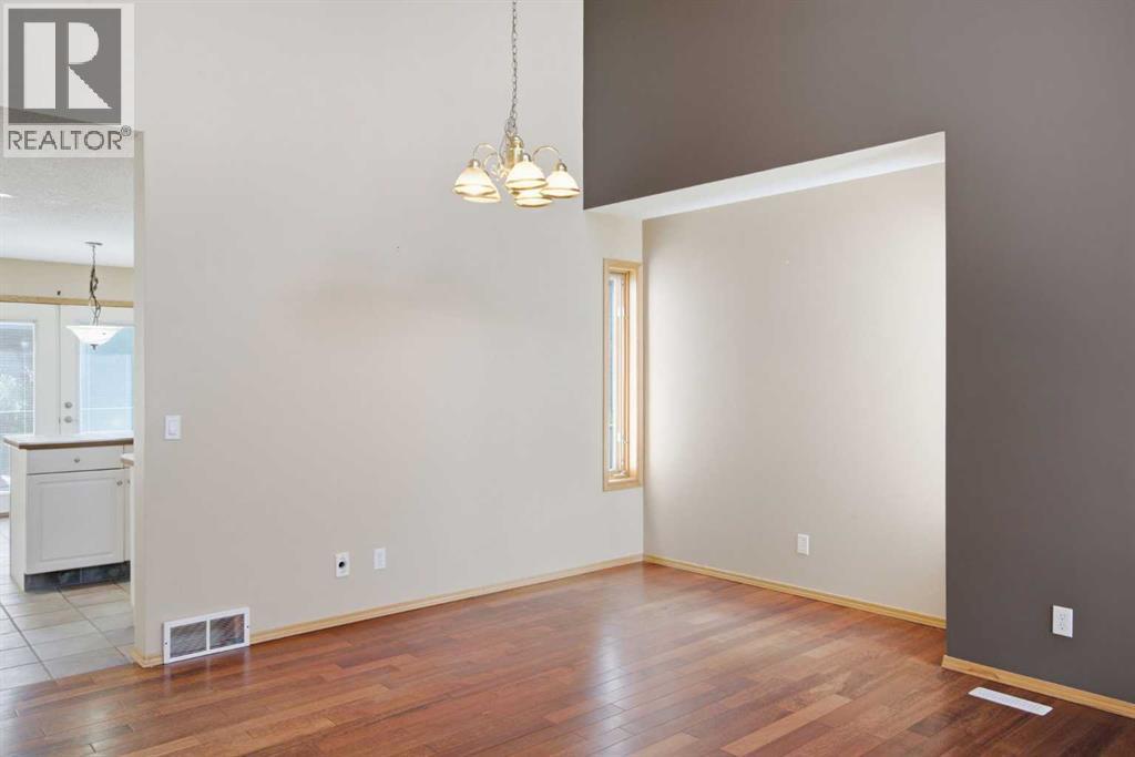 144 Douglas Ridge Close SE - Image 20